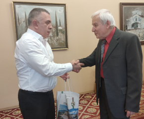 Кметът Стефан Радев се срещна със Златния учител на България  Теодосий Теодосиев-Тео   
